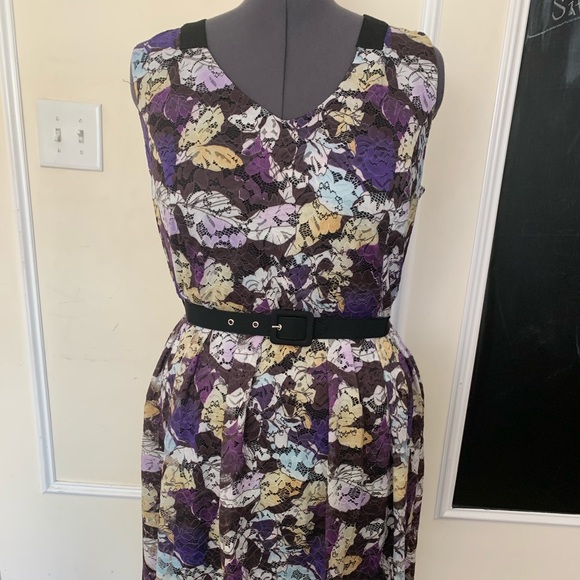 Lace Overlay Fit & Flare Dress - Picture 3 of 8